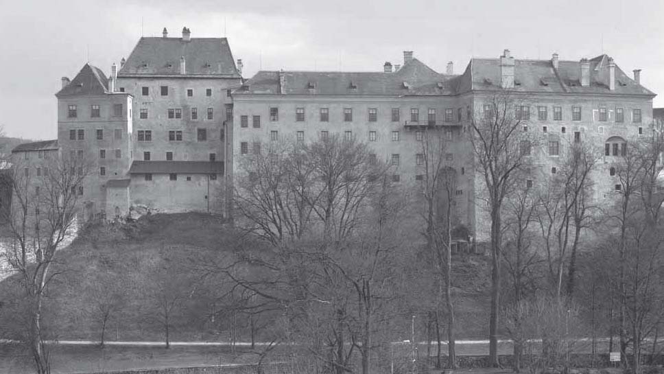 Conservation of the North Facade of the Upper Castle in Český Krumlov