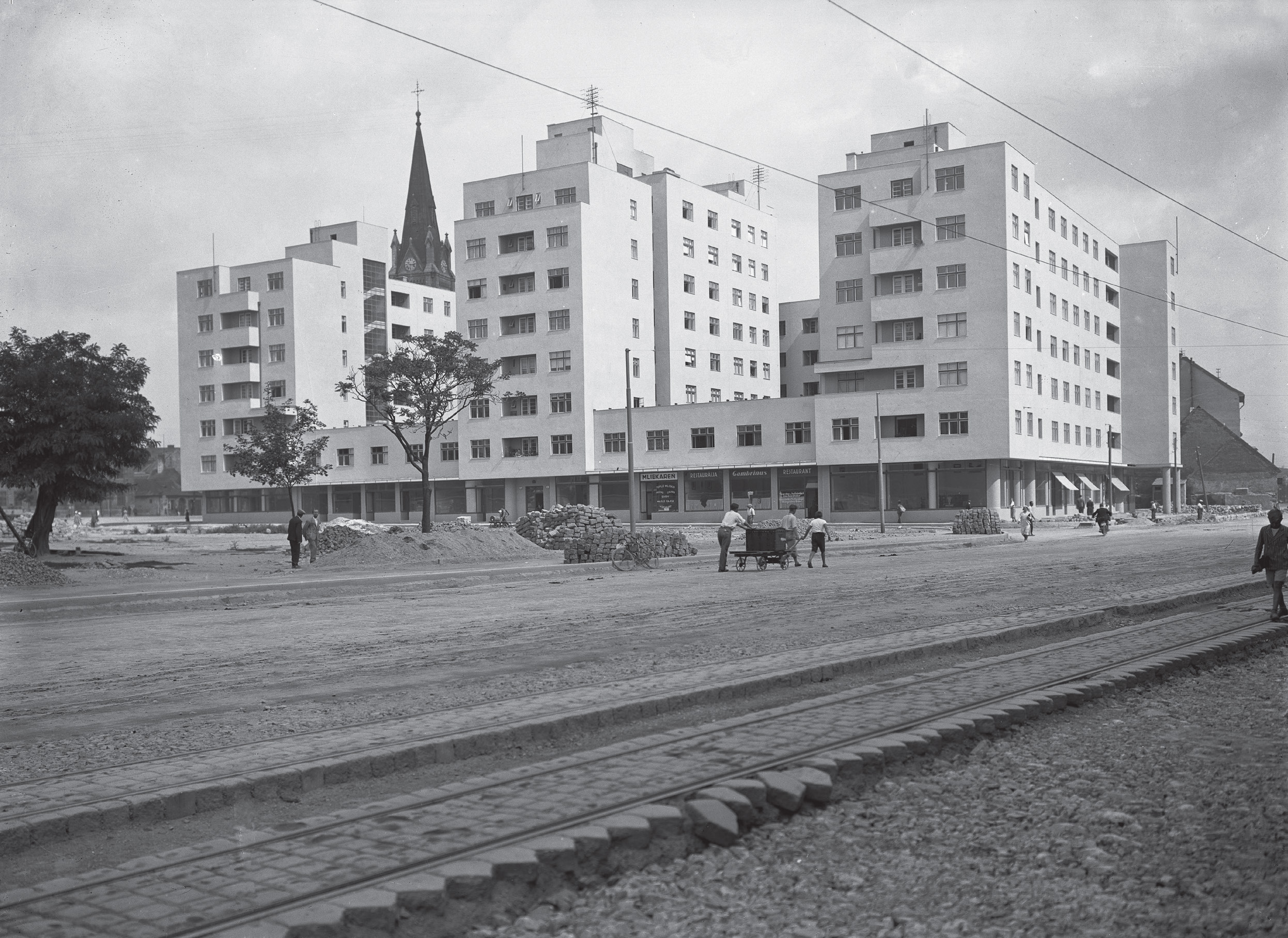 Housing Cooperatives in Slovakia 1918 – 1969: the Case of Avion